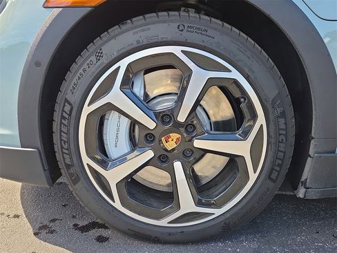 Used 2025 Porsche Taycan 4S image 24