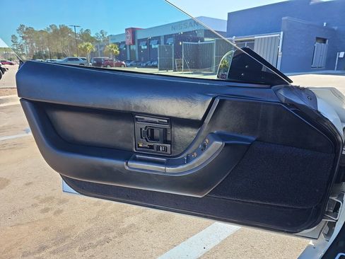 Used 1990 Chevrolet Corvette Convertible image 25