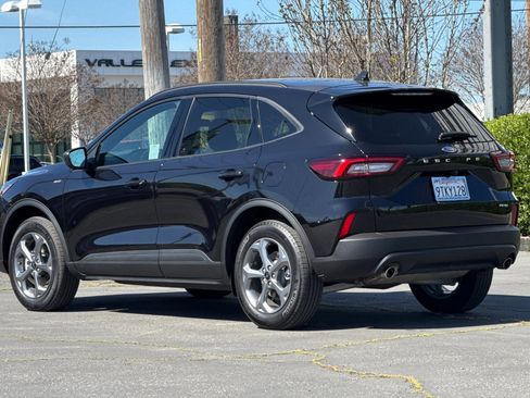 Used 2025 Ford Escape ST-Line image 6