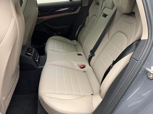 Used 2025 Porsche Panamera 4 image 26