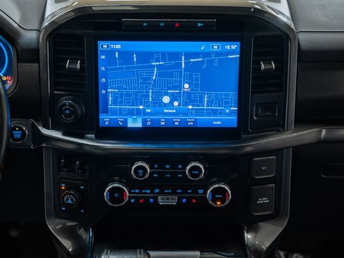 Certified 2022 Ford F150 Lariat w/ Equipment Group 502A High image 27