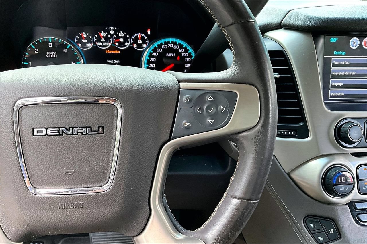 Used 2020 GMC Yukon Denali RWD image 11