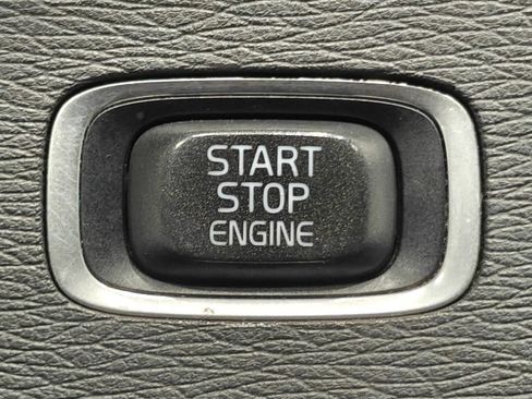 Used 2014 Volvo S60 T5 FWD image 9