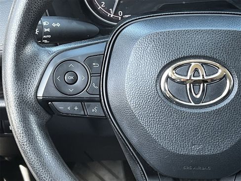 Used 2024 Toyota RAV4 XLE image 12