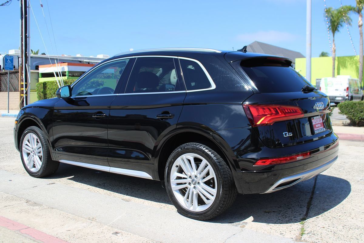 Used 2018 Audi Q5 2.0T Premium Plus w/ Premium Plus Package AWD/4WD image 3