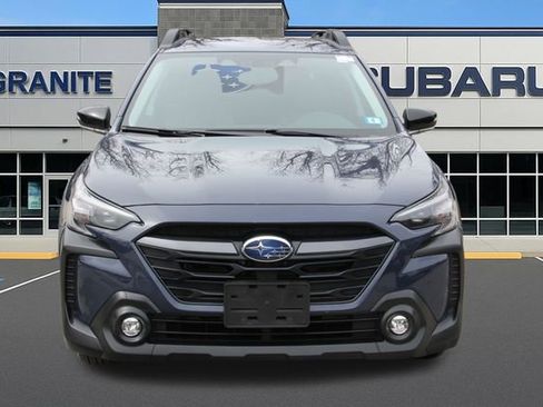 Used 2025 Subaru Outback Premium image 4