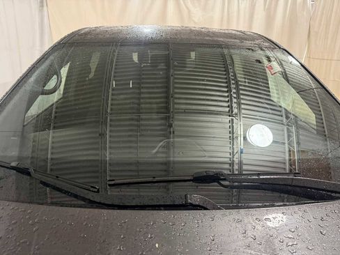 Used 2019 Chrysler Pacifica Touring Plus w/ Advanced Safetytec Group image 14