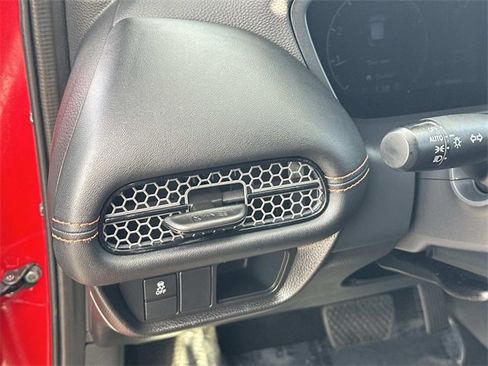 Used 2025 Honda HR-V Sport image 12