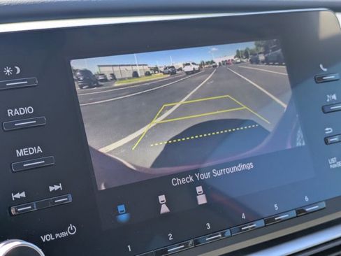 Used 2018 Honda Accord LX image 13