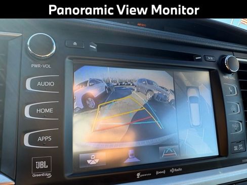 Used 2019 Toyota Highlander Limited Platinum image 17