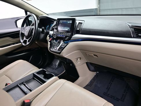 Used 2024 Honda Odyssey Touring image 15