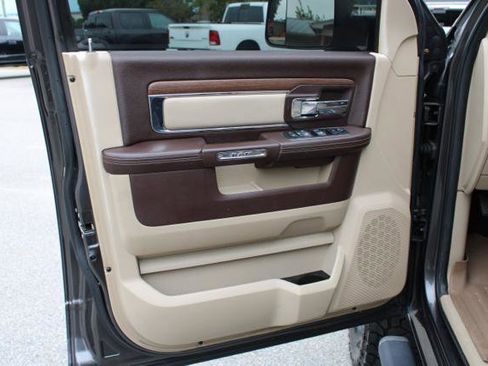 Used 2014 RAM 2500 Laramie w/ Convenience Group image 36