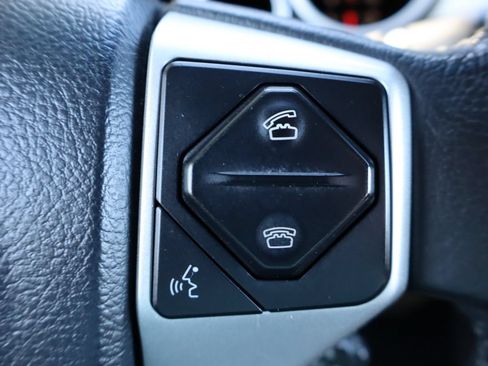 Used 2014 Toyota Sequoia Platinum RWD image 32