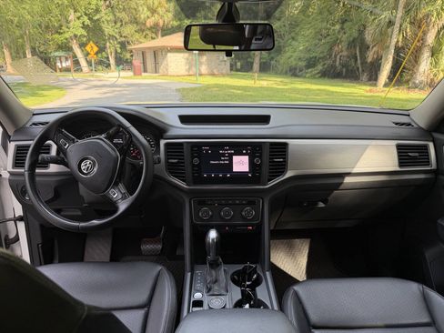 Used 2018 Volkswagen Atlas SE AWD/4WD image 9