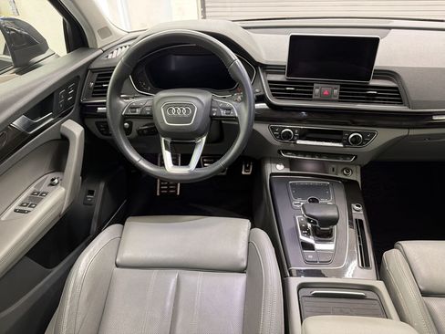 Used 2020 Audi Q5 Prestige AWD/4WD image 27