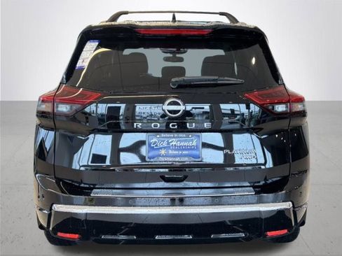 New 2025 Nissan Rogue Platinum w/ Platinum Premium Package image 8