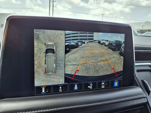 Used 2022 Chevrolet Tahoe LT w/ Luxury Package RWD image 6