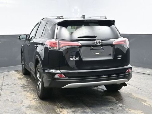Used 2018 Toyota RAV4 XLE image 5
