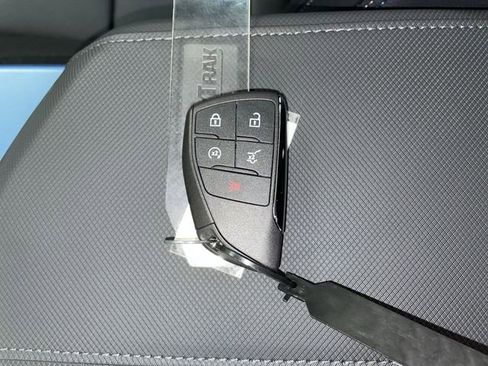 New 2026 Chevrolet Equinox EV LT image 37