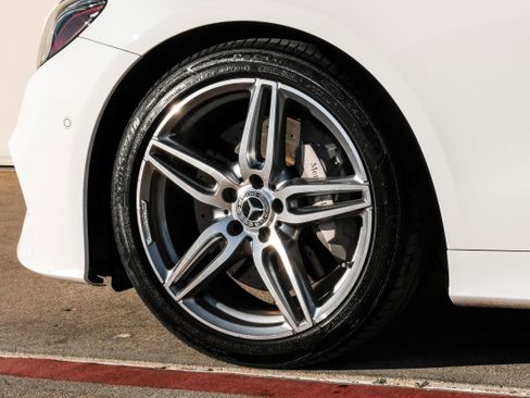 Used 2018 Mercedes-Benz E 400 Coupe image 53