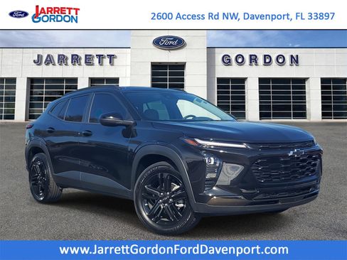 Used 2025 Chevrolet Trax ACTIV w/ Sunroof Package image 1