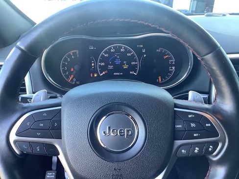 Used 2018 Jeep Grand Cherokee Trailhawk AWD/4WD image 16