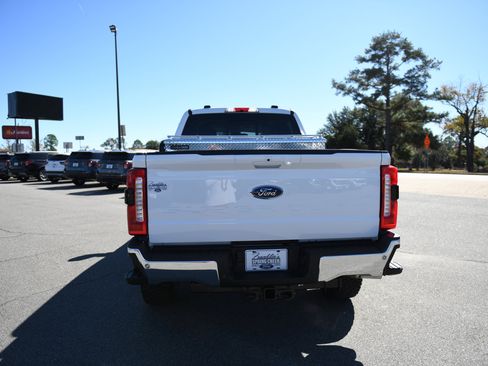 New 2026 Ford F250 Lariat image 11