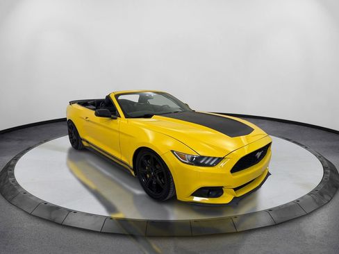 Used 2015 Ford Mustang Premium RWD image 3