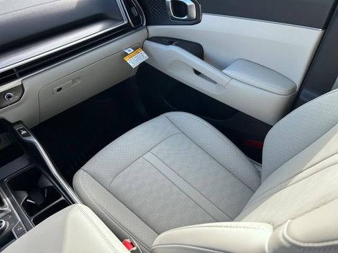 New 2025 Kia Sorento S w/ Panoramic Sunroof Package AWD/4WD image 17