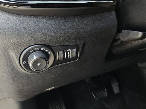 New 2026 Jeep Compass Latitude image 15