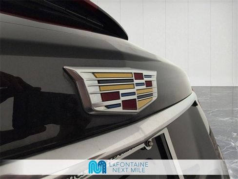 Used 2018 Cadillac XT5 Luxury w/ Driver Awareness Package image 10