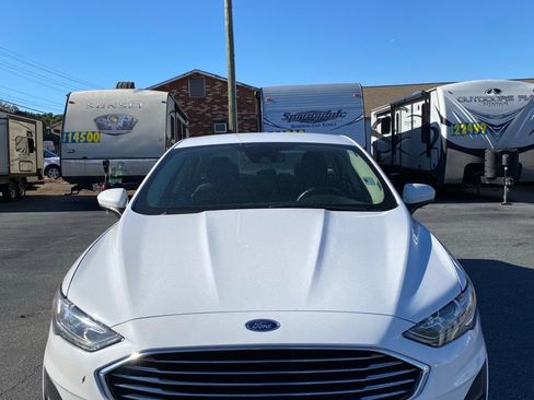 Used 2019 Ford Fusion SE image 7