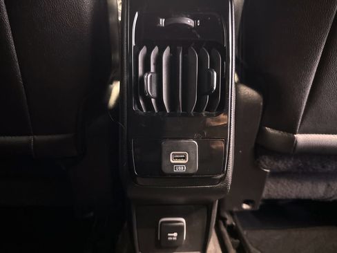 Used 2025 Jeep Compass Limited AWD/4WD image 12