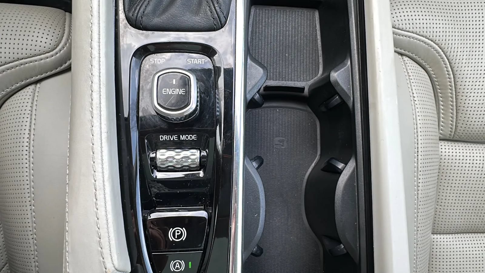Used 2017 Volvo XC90 T6 Inscription w/ Vision Package AWD/4WD image 20