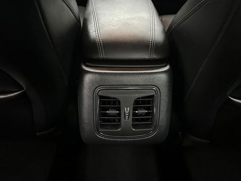 Used 2016 Chrysler 200 S w/ Navigation & Sound Group I image 29