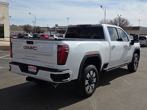 Used 2024 GMC Sierra 2500 Denali w/ Technology Package image 4