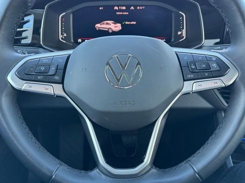 Certified 2025 Volkswagen Jetta SEL image 38