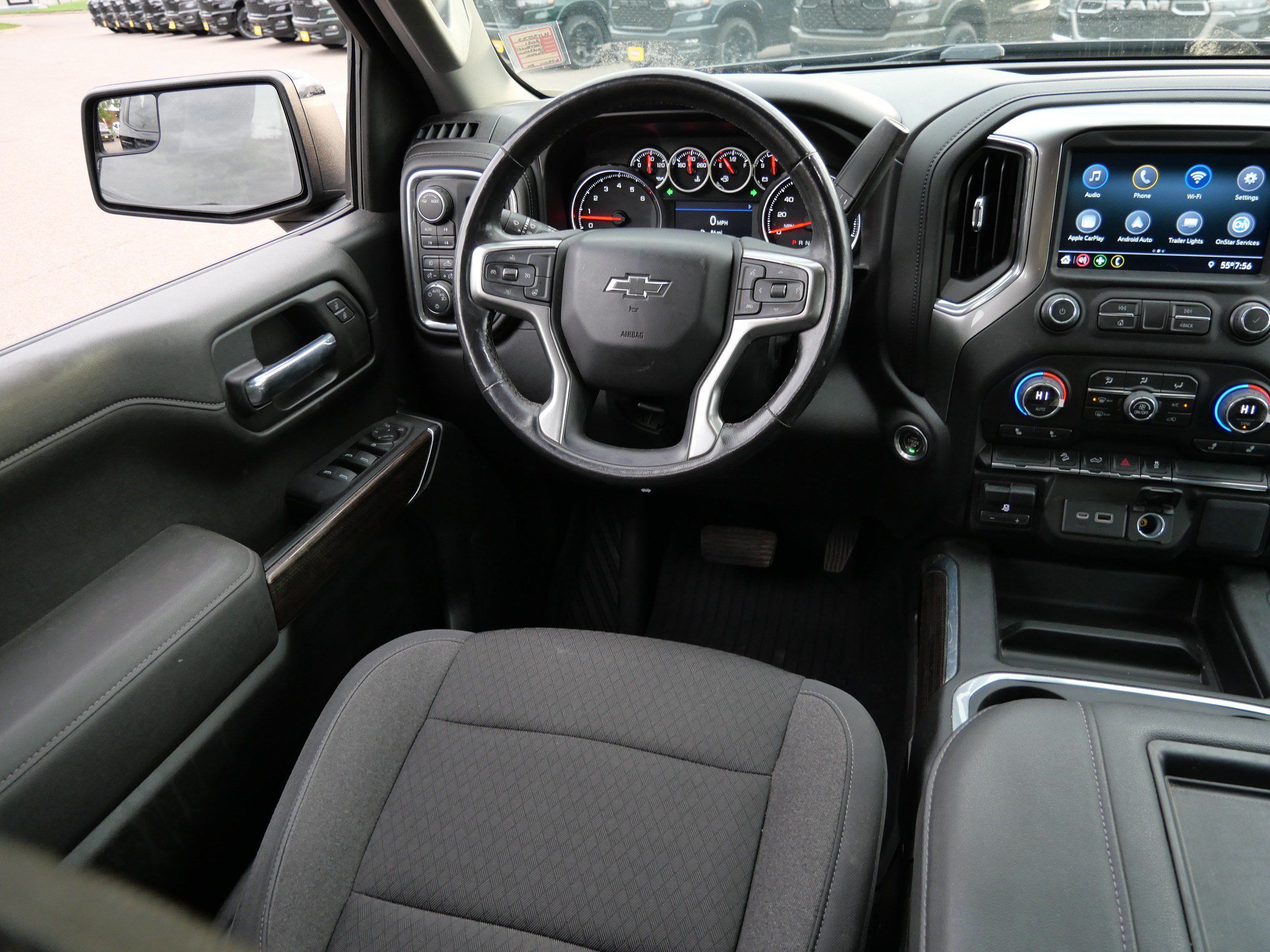 Used 2021 Chevrolet Silverado 1500 LT Trail Boss w/ Bed Protection Package AWD/4WD image 9