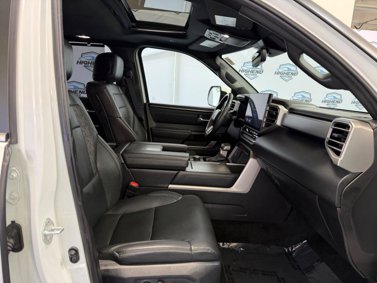 Used 2025 Toyota Sequoia Limited AWD/4WD image 27