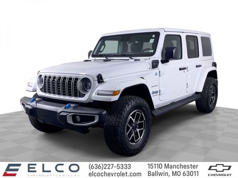 Used 2024 Jeep Wrangler Unlimited Sahara w/ Technology Group AWD/4WD image 1