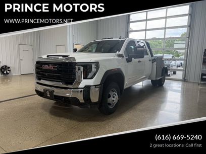 Used 2024 GMC Sierra 3500 Pro w/ Convenience Package