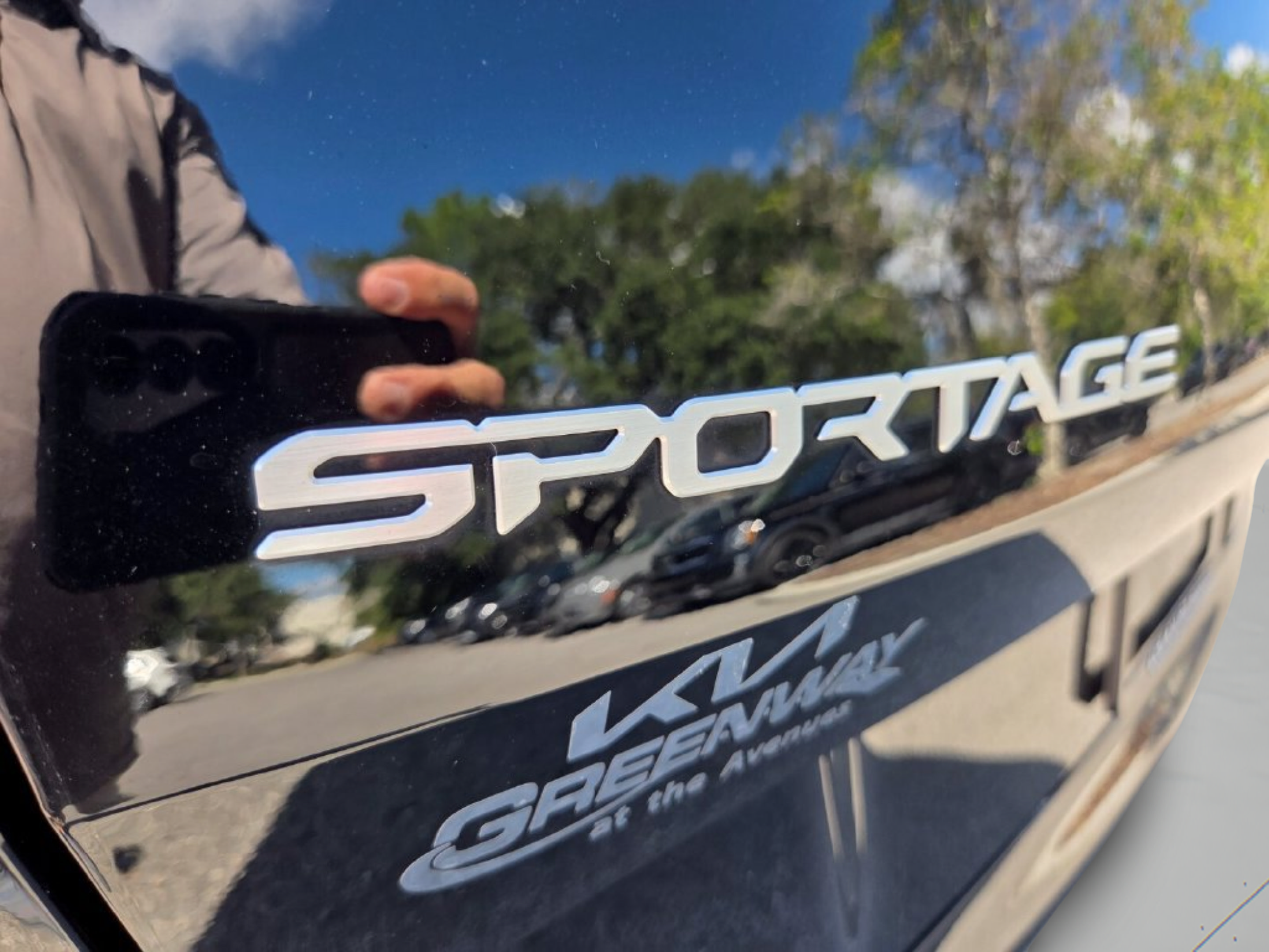 Certified 2025 Kia Sportage SX FWD image 32