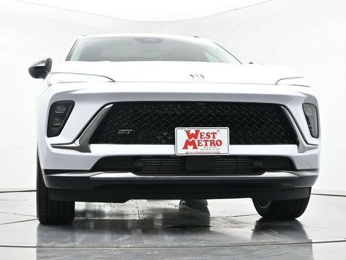 New 2025 Buick Envision Sport Touring image 34