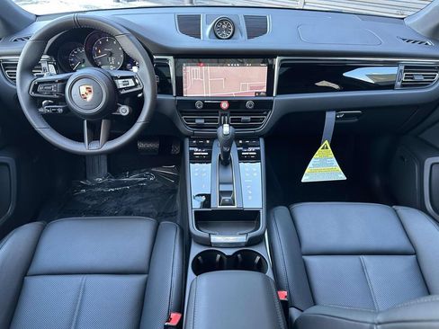 New 2026 Porsche Macan AWD/4WD image 14