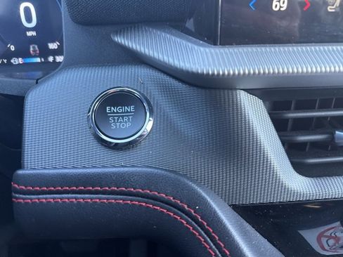 Used 2025 Ford Explorer ST-Line image 19