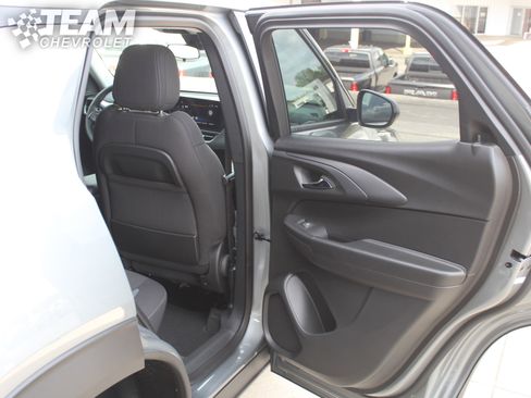 New 2026 Chevrolet TrailBlazer LS w/ LS Convenience Package image 18