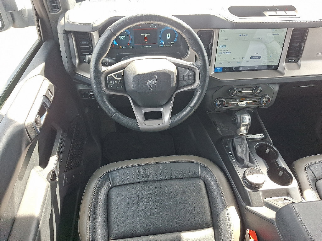 Used 2025 Ford Bronco Outer Banks AWD/4WD image 12