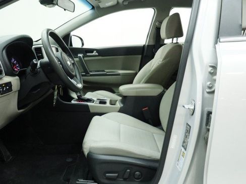 Used 2020 Kia Sportage LX w/ LX Popular Package FWD image 7