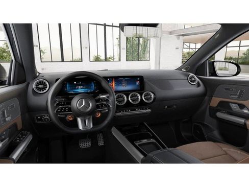 New 2026 Mercedes-Benz GLA 35 AMG 4MATIC image 14