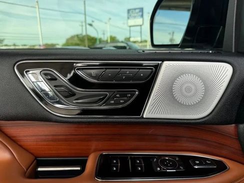 Used 2020 Lincoln Navigator L Reserve w/ Luxury Package image 42